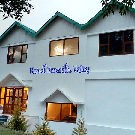 Hotel Emerald Valley Chail Eksteriør bilde