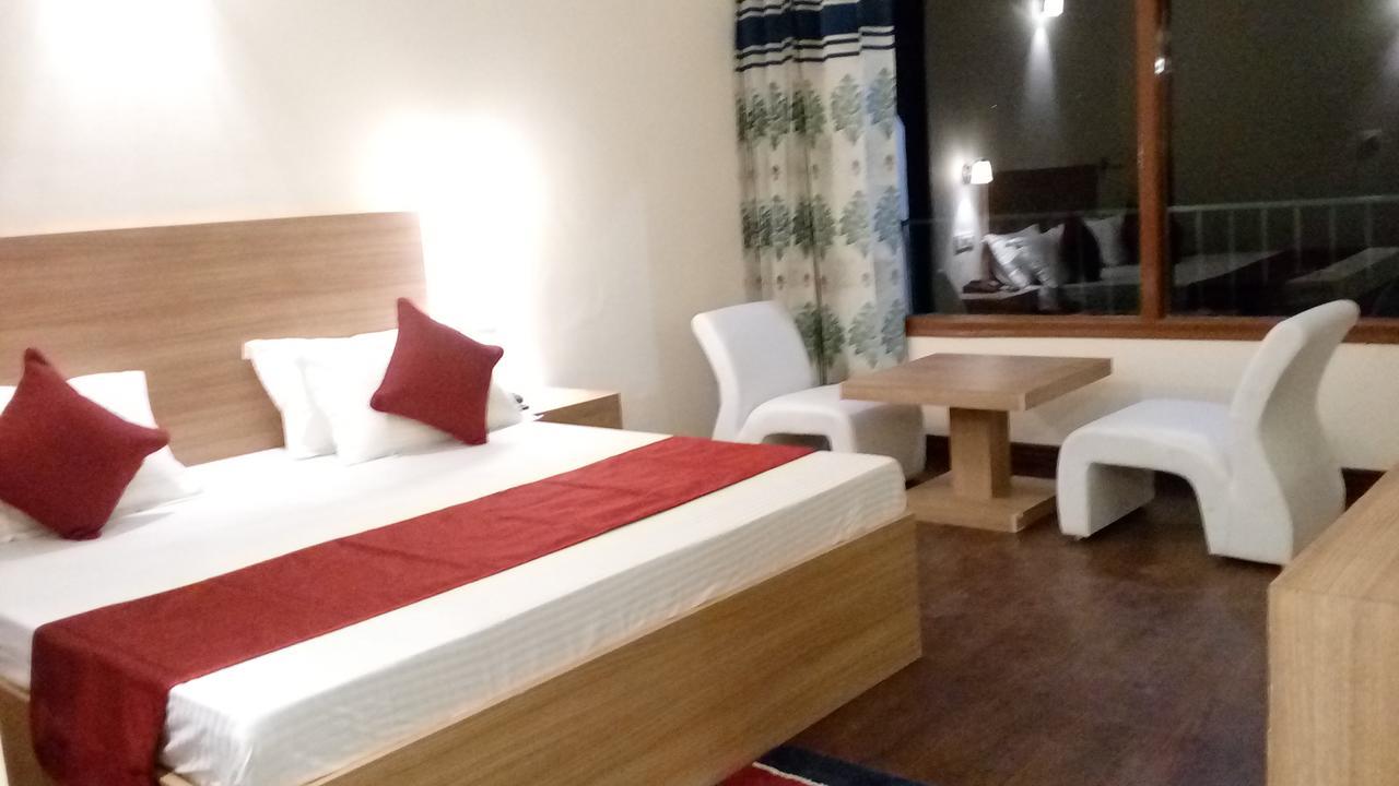 Hotel Emerald Valley Chail Eksteriør bilde
