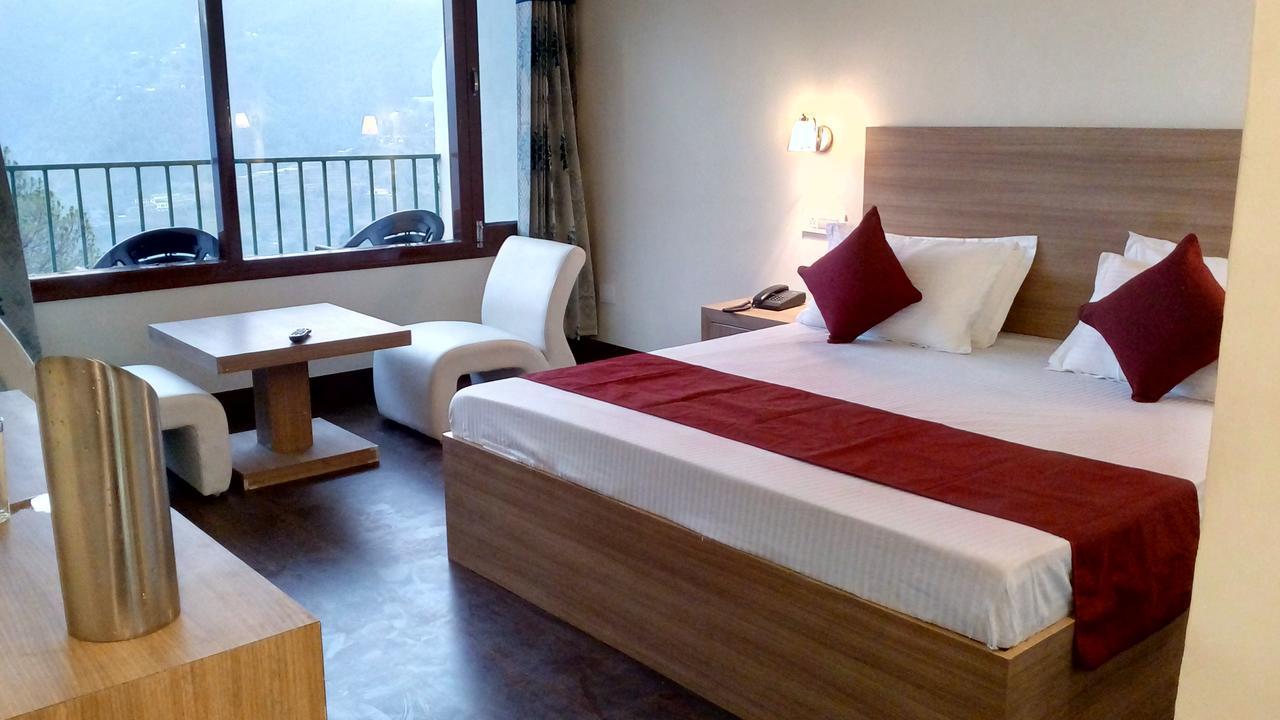 Hotel Emerald Valley Chail Eksteriør bilde