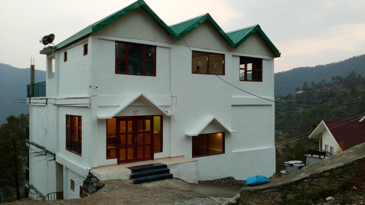 Hotel Emerald Valley Chail Eksteriør bilde