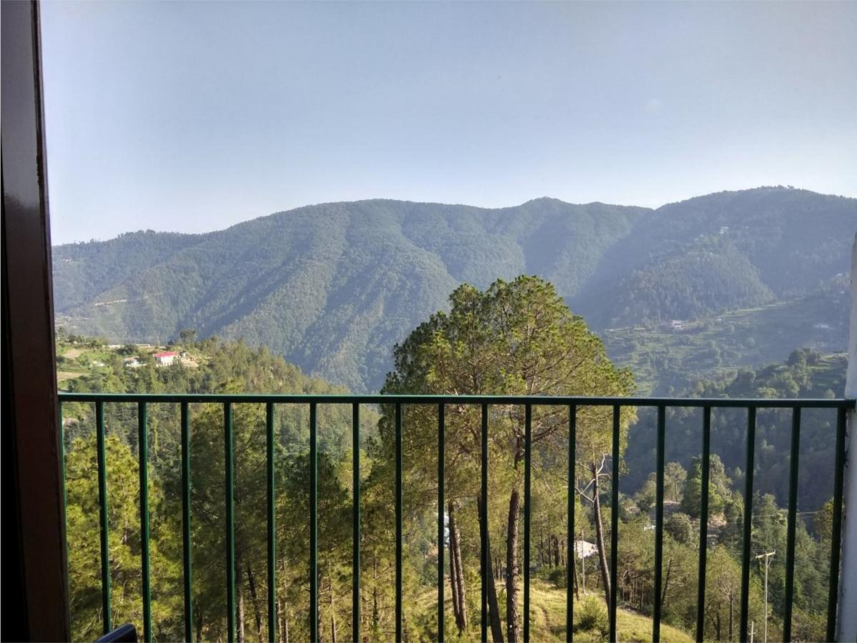 Hotel Emerald Valley Chail Eksteriør bilde
